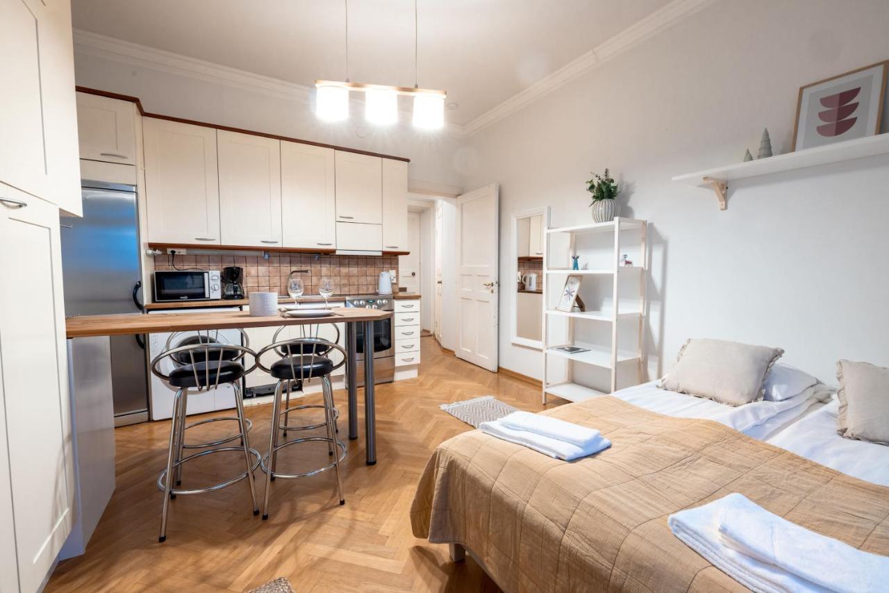 2Ndhomes Cozy & Compact Top Floor Studio In Erottaja Helsinki Zewnętrze zdjęcie