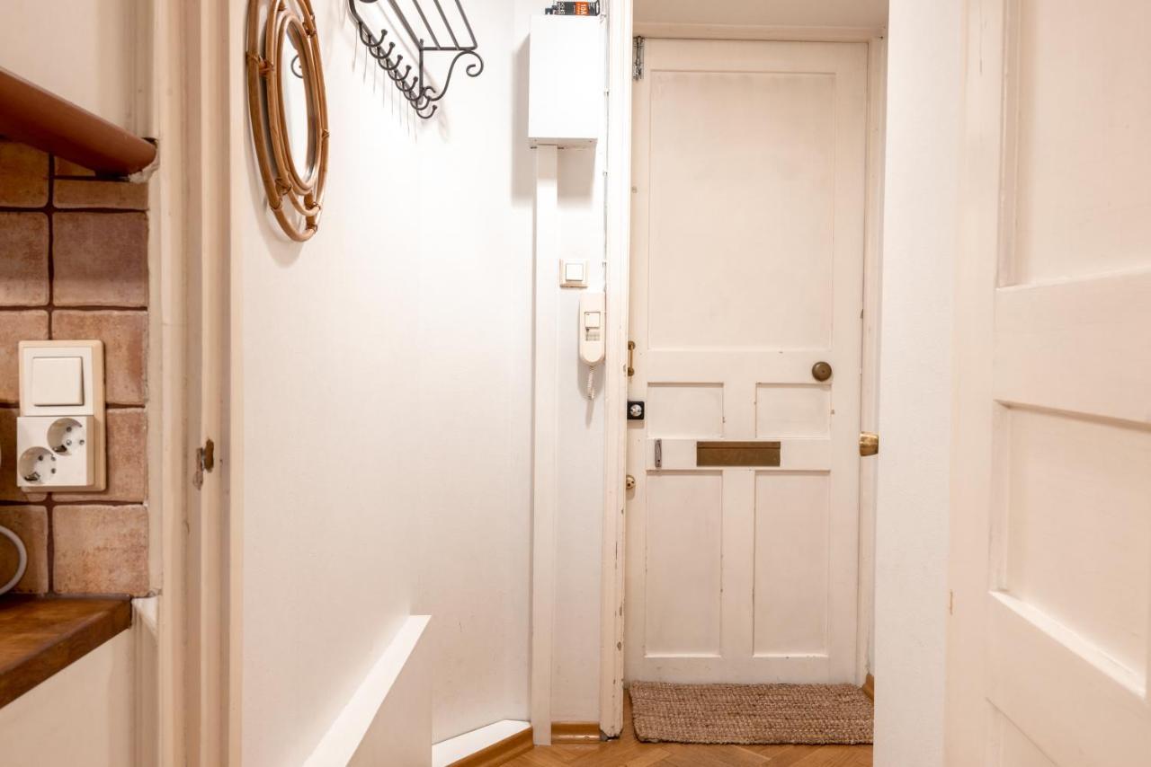 2Ndhomes Cozy & Compact Top Floor Studio In Erottaja Helsinki Zewnętrze zdjęcie